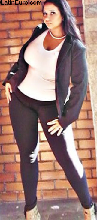 Date this hot Brazil girl Camila from Rio De Janeiro BR9295