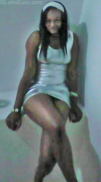 Date this pretty Colombia girl Ana milena from Bogota CO17245