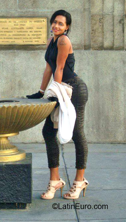 Date this passionate Brazil girl Luana from Recife BR9309