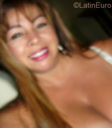 Date this sensual Colombia girl Alejandra from Medellin CO17327
