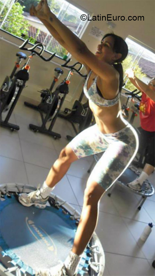 Date this passionate Brazil girl Tatiana from Patos De Minas BR9326