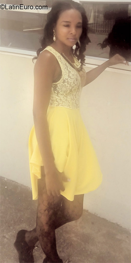 Date this hard body Jamaica girl Tamisha from Kingston JM2085