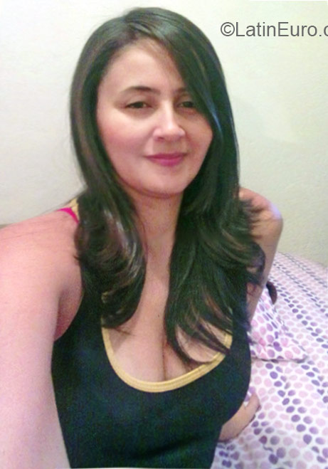 Date this lovely Colombia girl Sandra from Medellin CO17530