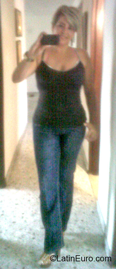 Date this cute Colombia girl Nana from Cali CO17564