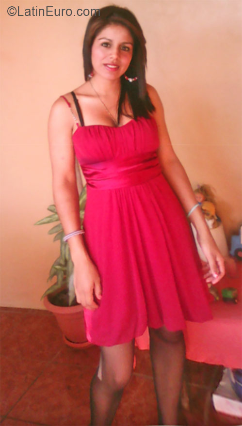Date this voluptuous Honduras girl Fernanda from Tegucigalpa HN1552