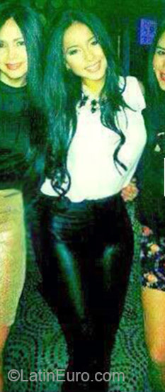 Date this sensual Venezuela girl Alejandra from Caracas VE531