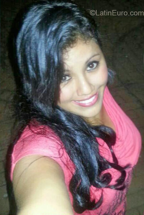 Date this sultry Honduras girl Saray from Choluteca HN1555