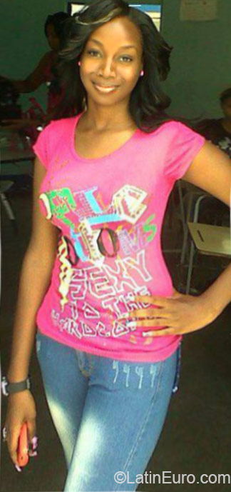 Date this stunning Jamaica girl Christine from Kingston JM2090