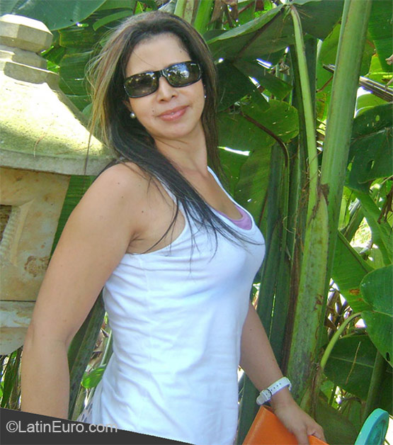 Date this hard body Colombia girl Martha from Medellin CO17662