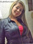 athletic Colombia girl Eliana from Bogota CO17677