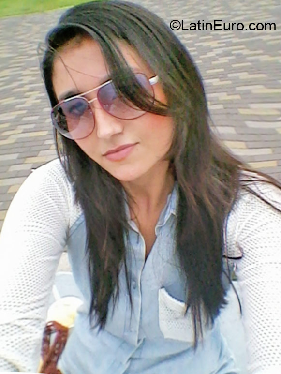 Date this fun Panama girl Alexandra from Panama PA634