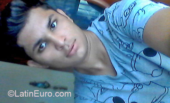 Date this georgeous Colombia man Juan from Barranquilla CO17718