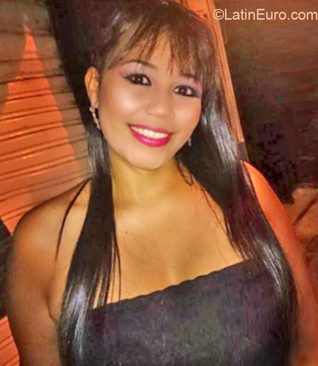 Date this beautiful Colombia girl Yurley from Medellin CO17750