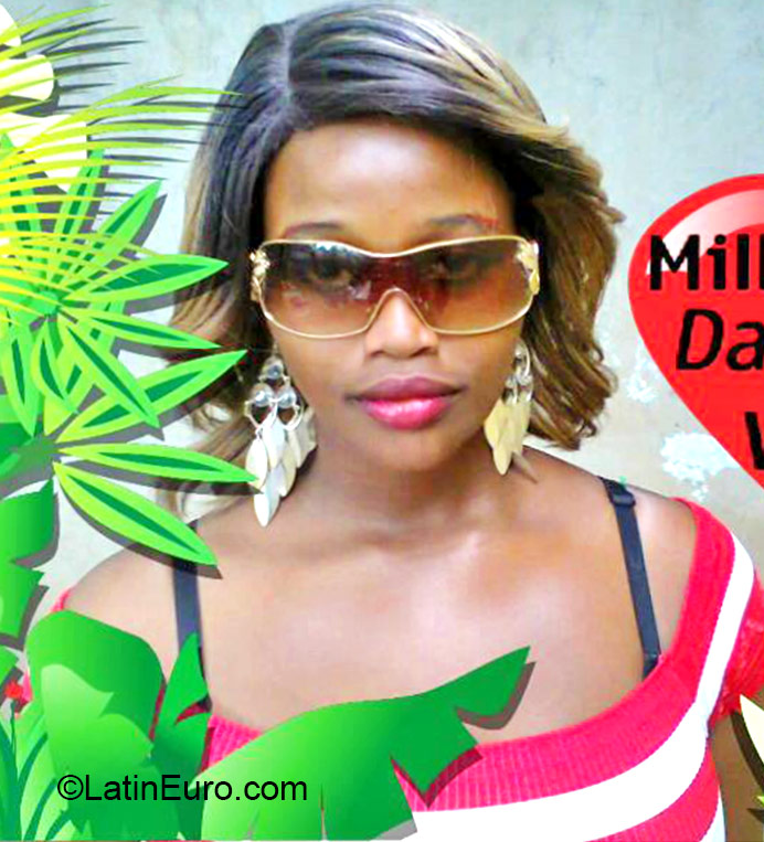 Date this stunning Jamaica girl Cristol from Kingston JM2113