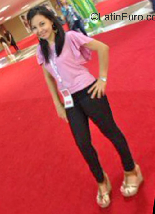 Date this delightful Panama girl Damaris from Carupana PA657