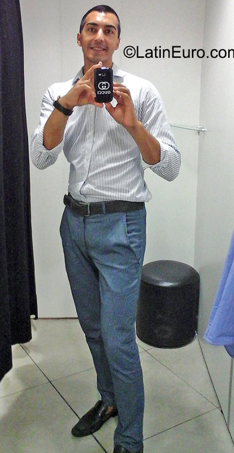 Date this charming Brazil man Adelar from Tres Passos BR9414