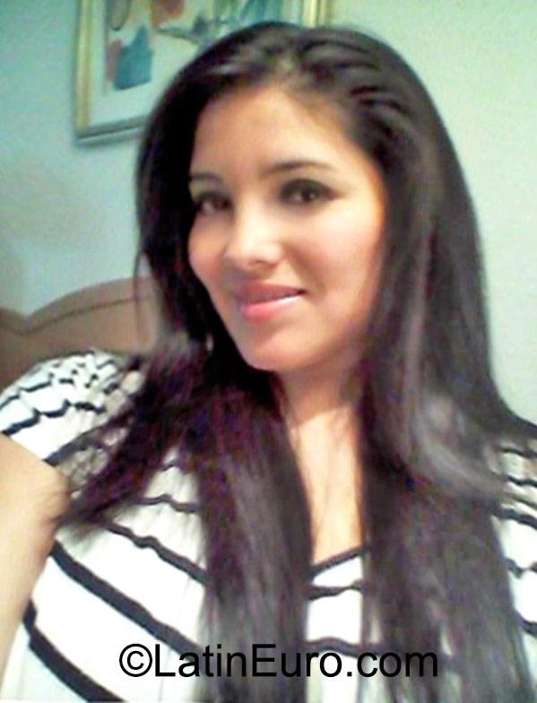 Date this beautiful Mexico girl Martha from Matamoros MX1445