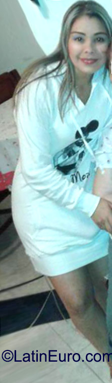 Date this athletic Colombia girl  from Medellin CO17832