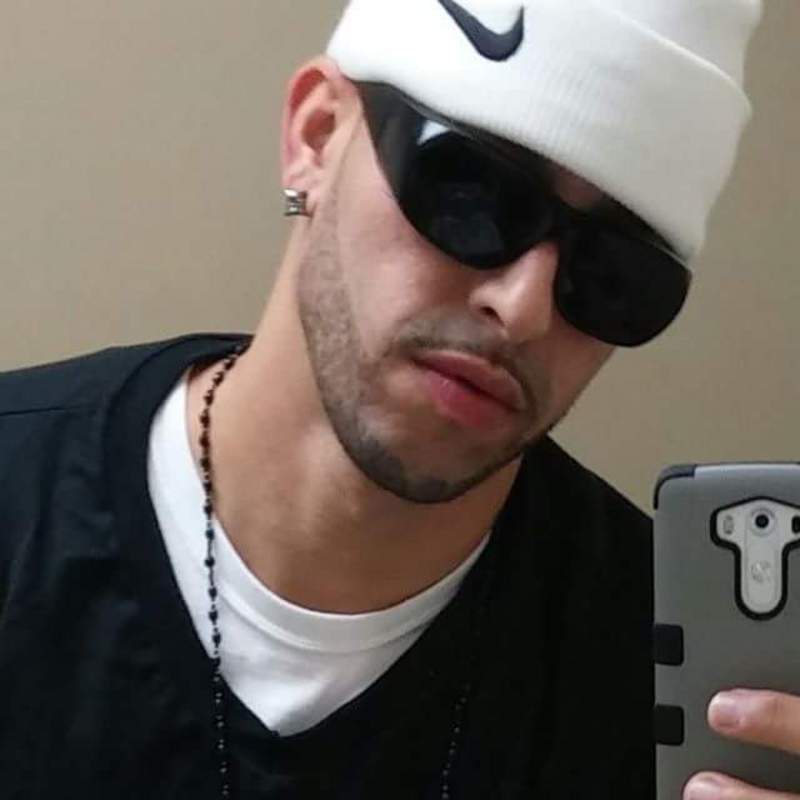 Date this georgeous United States man Deedinero from Jacksonville US16372