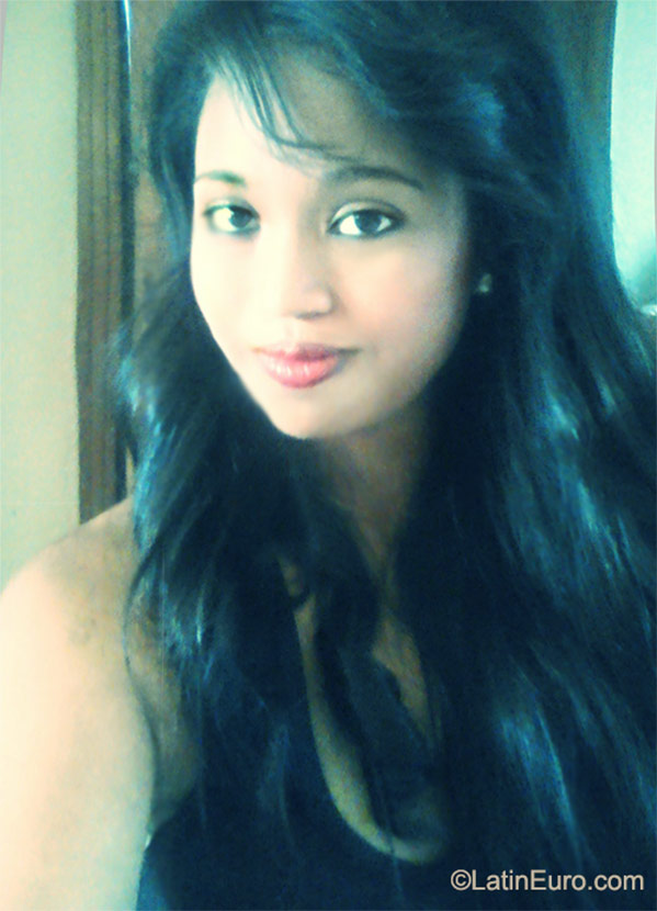 Date this good-looking Honduras girl Fanny from Tegucigalpa HN2220