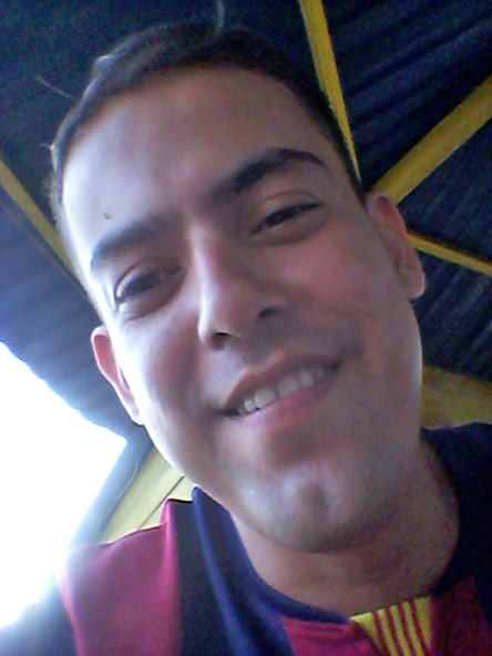 Date this pretty Honduras man Jimmy obed zuni from San Pedro Sula HN1663