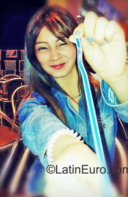 Date this tall Colombia girl Nadia from Bogota CO17962