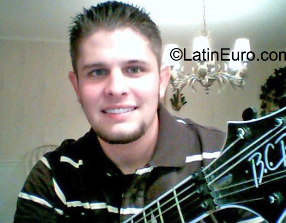 Date this gorgeous United States man James2u from Austin US16443