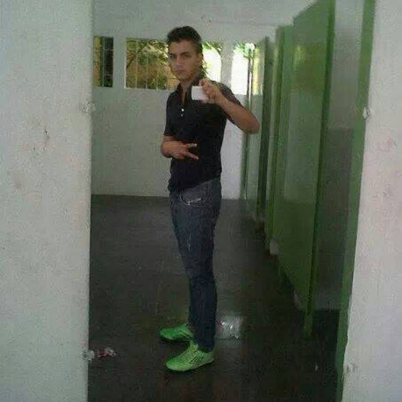 Date this nice looking Colombia man Brayan from Bogota CO17970