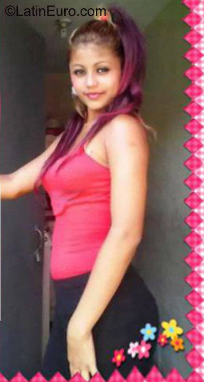 Date this charming Honduras girl Joana from Tegucigalpa HN1682