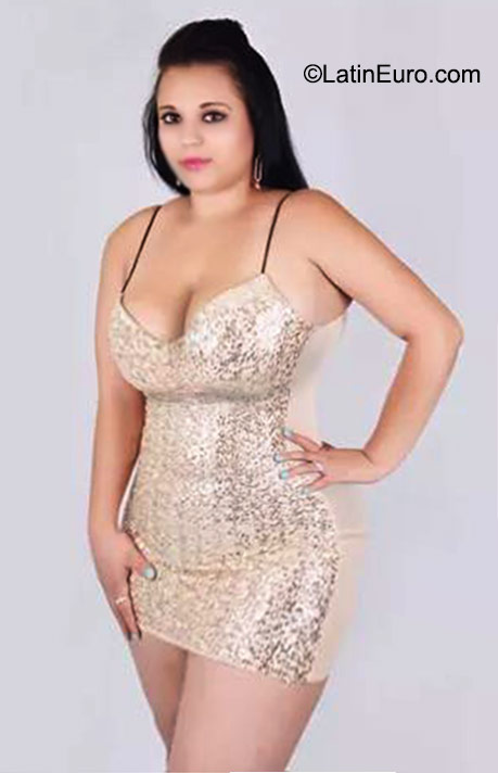 Date this charming Colombia girl Jennifer from Medellin CO18057