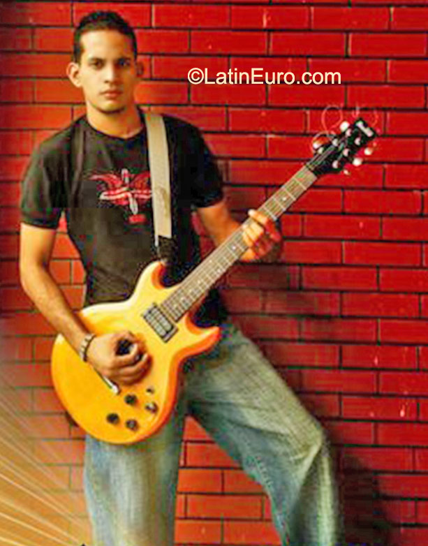 Date this attractive Panama man Roy from Panama City PA709