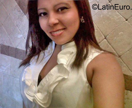 Date this young Honduras girl Maritza from San Pedro Sula HN1736