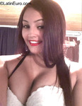 stunning Colombia girl Camila from Manizales CO18130