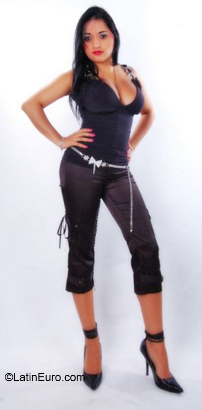 Date this foxy Colombia girl Andrea from Medellin CO18213