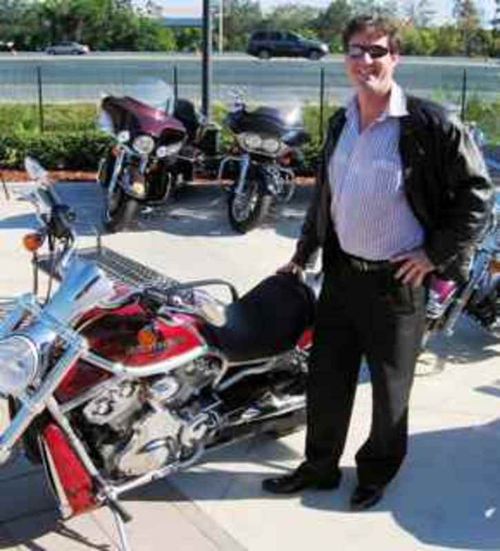 Date this young United States man Thietje from Seattle US16635