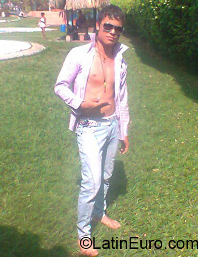 Date this funny Colombia man Daniel from Bogota CO18235
