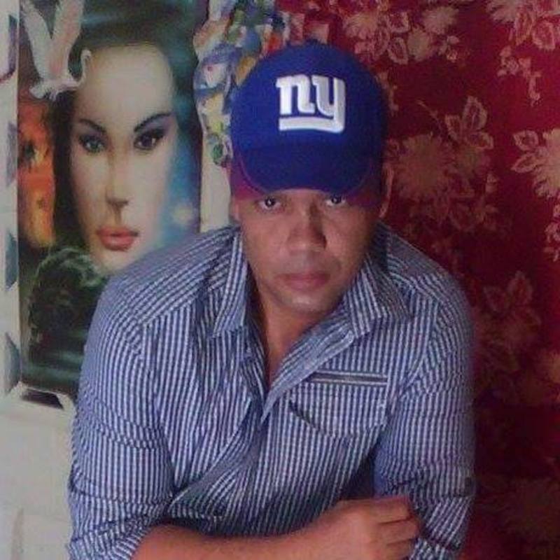 Date this pretty Dominican Republic man Leonardo santan from Santiago DO23878