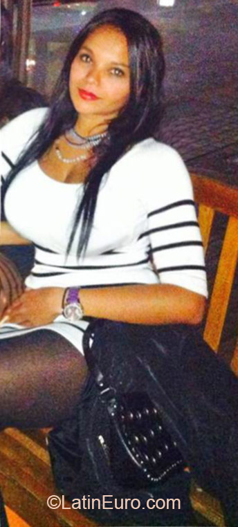 Date this exotic Colombia girl Mara12 from Bogota CO18345