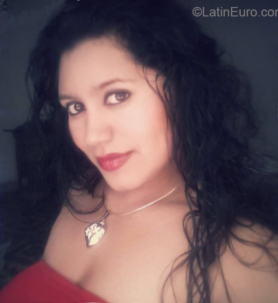 Date this exotic Honduras girl Nelsy from Tegucigalpa HN1853