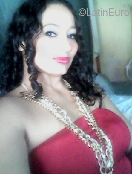 Date this passionate Honduras girl Michele from San Pedro Sula HN1855
