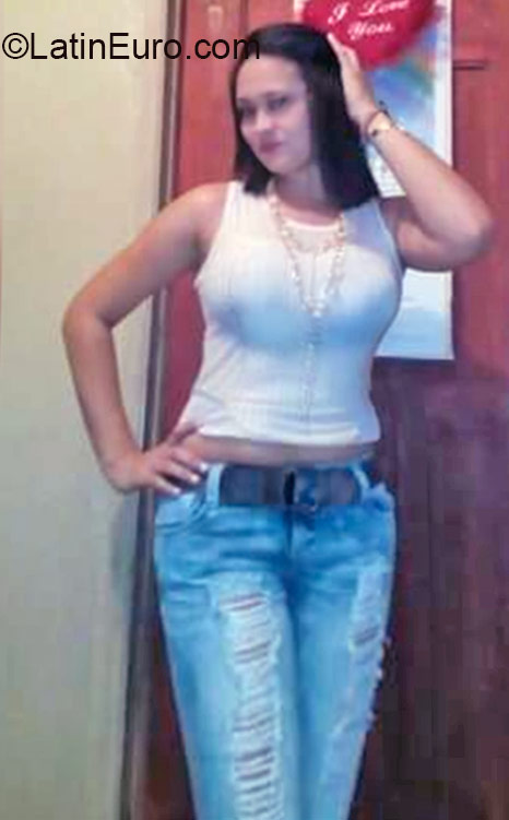 Date this georgeous Honduras girl Vanessa from puerto cortes HN1871