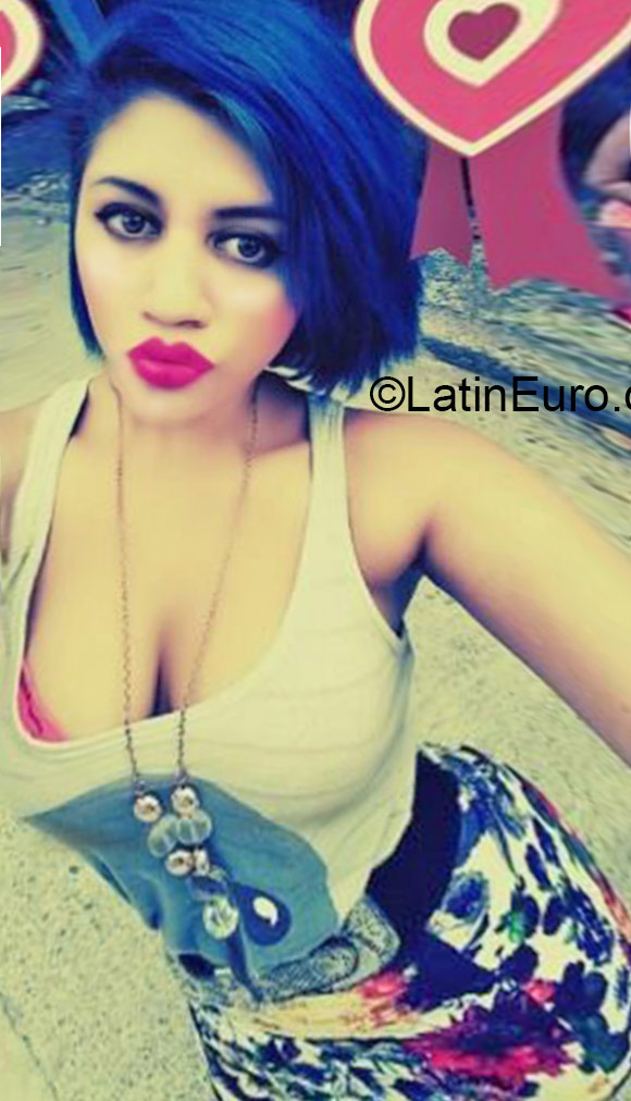 Date this foxy Honduras girl Yohana from Comayagua HN1891