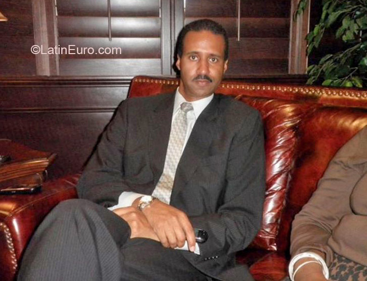 Date this hot United States man OneWarren from Phila. US16858