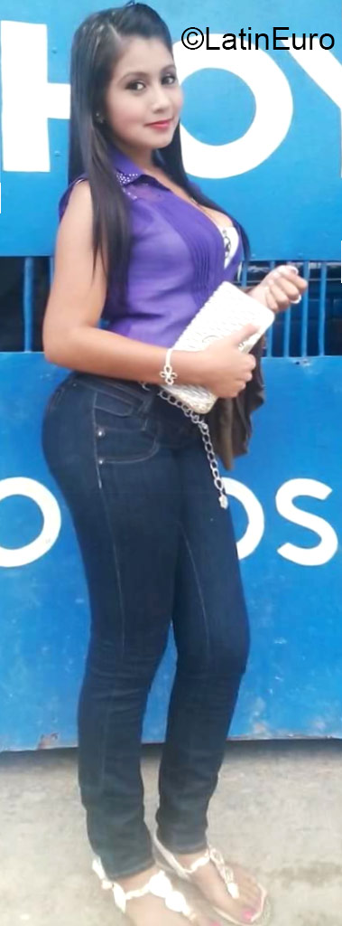 Date this tall Honduras girl Lizeth from La Ceiba HN1923