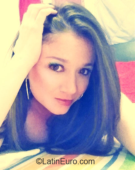 Date this hard body Colombia girl Anny from Bucaramanga CO18488