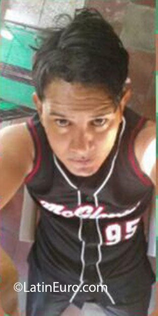 Date this sensual Honduras man David from Tegucigalpa HN1936