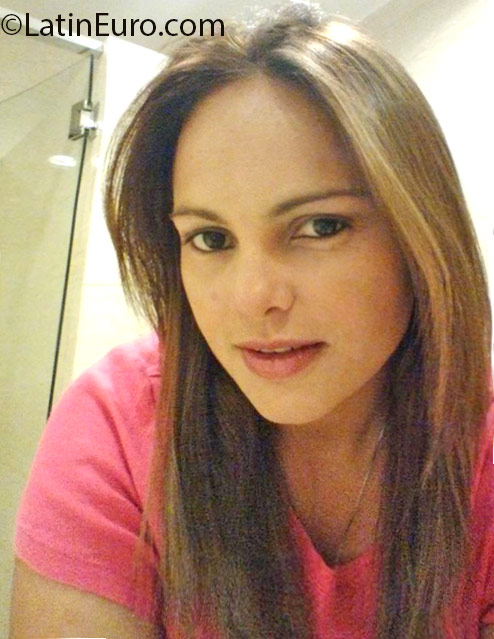 Date this happy Panama girl Clarisa from Panama City PA847