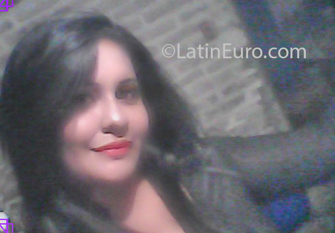Date this exotic Honduras girl Dany from  HN1944