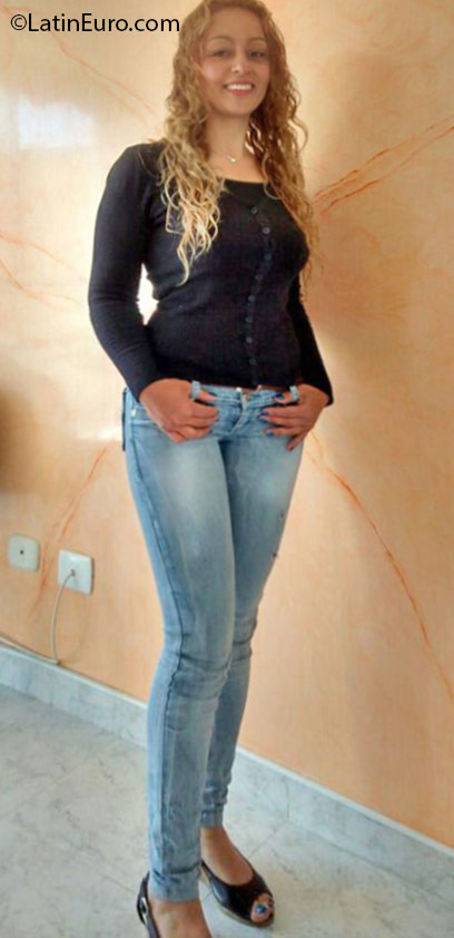 Date this georgeous Colombia girl SOPHIA2016 from Bogota CO18539