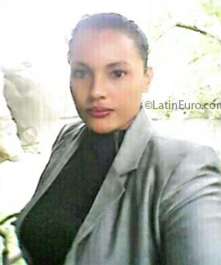 Date this stunning Honduras girl Suyapa from San Pedro Sula HN2167